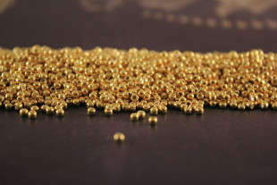 Бисер Япония круглый 11/0 10 г PF0557 Permanent Finish золотой